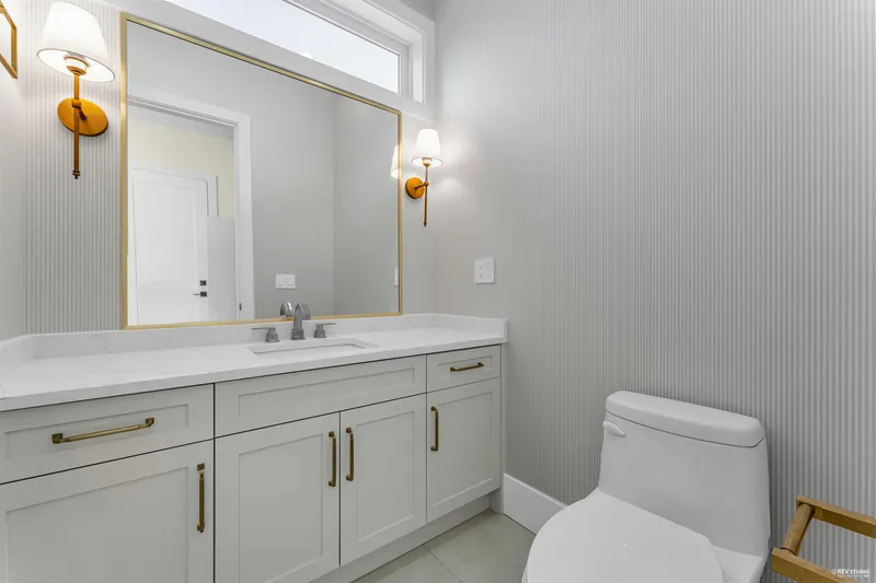 11741 80 AVENUE - photo 4 of 25