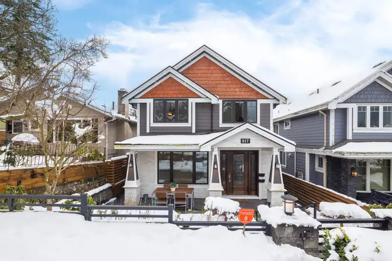 317 W 27TH STREET - photo 2 of 27