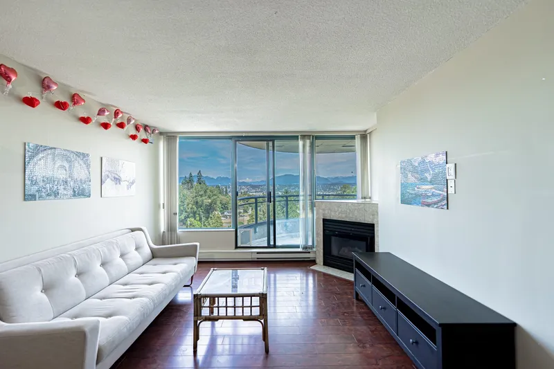 806 13353 108 AVENUE - photo 3 of 25