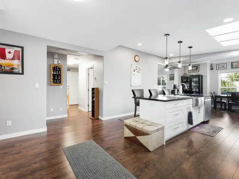 9 1840 160 STREET - photo 3 of 40