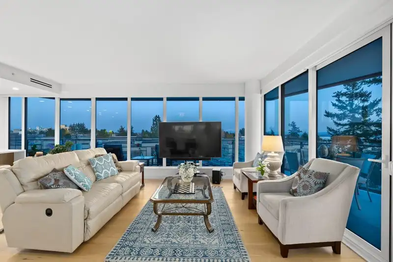 405 1439 GEORGE STREET - photo 4 of 39