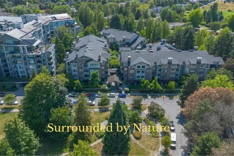2408 4625 VALLEY DRIVE - photo 1 of 26