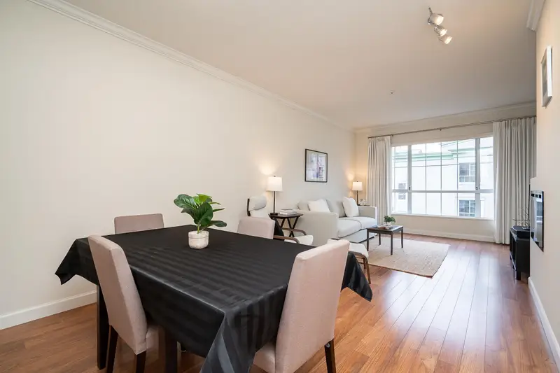 318 2985 PRINCESS CRESCENT - photo 2 of 25