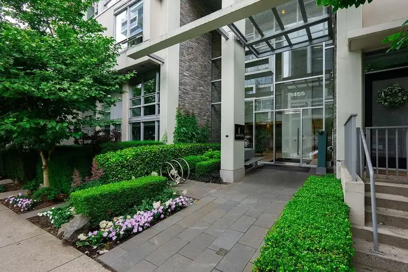 1302 1455 HOWE STREET - photo 1 of 24