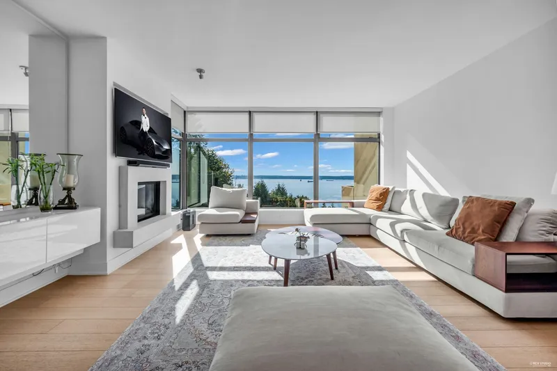 401 3315 CYPRESS PLACE - photo 1 of 25