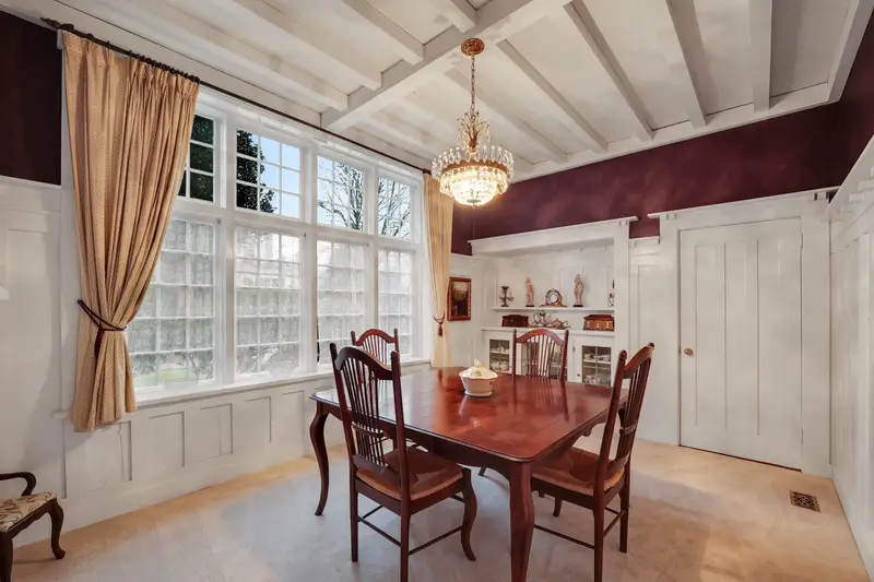 1509 MAHON AVENUE - photo 4 of 25