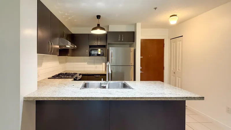 119 9288 ODLIN ROAD - photo 4 of 17