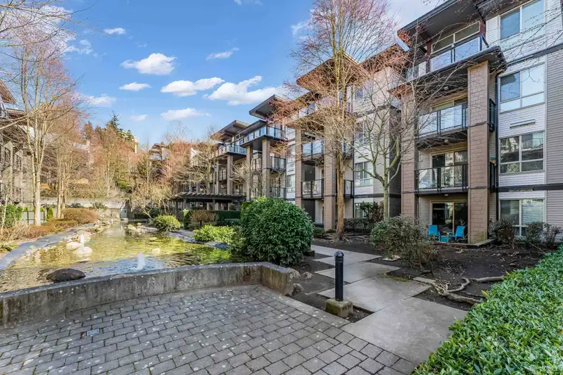 110 7488 BYRNEPARK WALK - photo 4 of 34