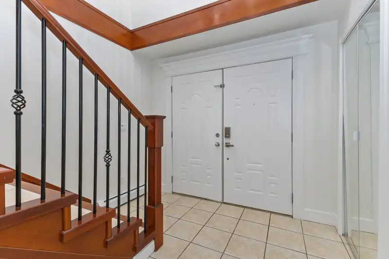 31468 HOMESTEAD CRESCENT - photo 4 of 30