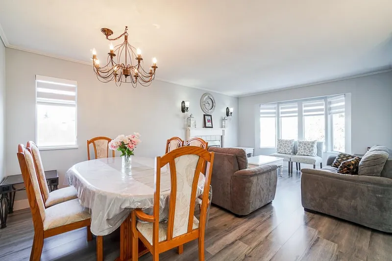 17184 63 AVENUE - photo 3 of 25