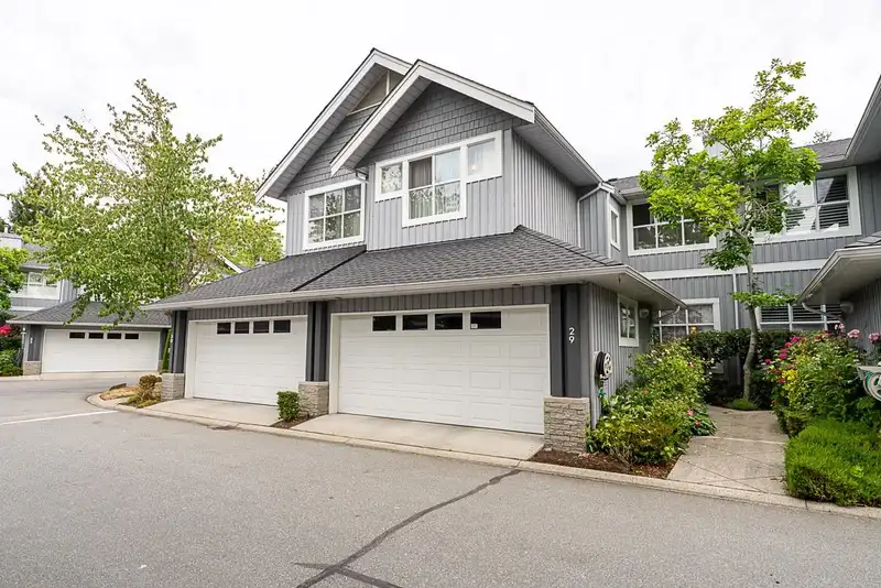 29 3555 WESTMINSTER HIGHWAY - photo 2 of 39