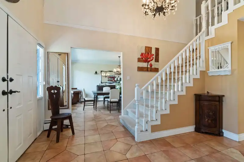 4106 STAULO CRESCENT - photo 4 of 40