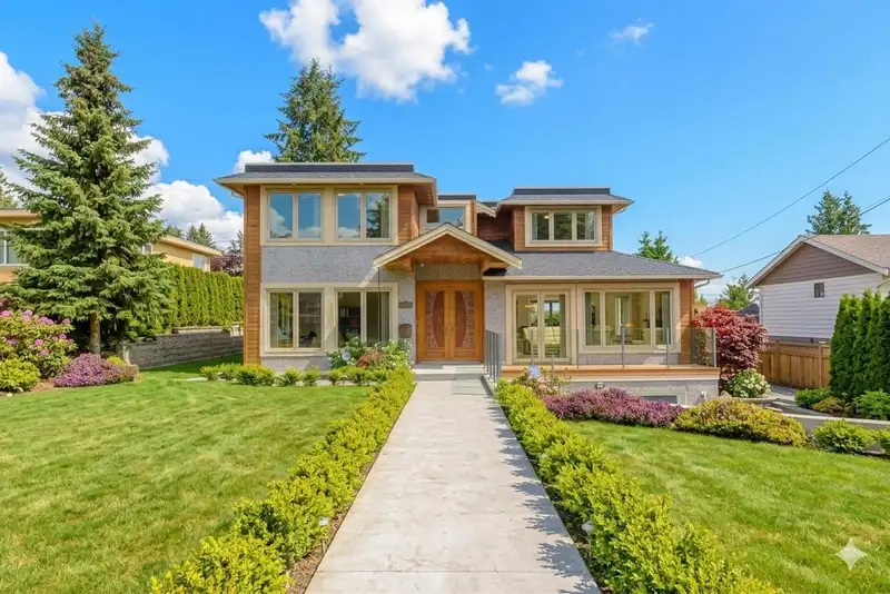 885 BEACONSFIELD ROAD - photo 1 of 15