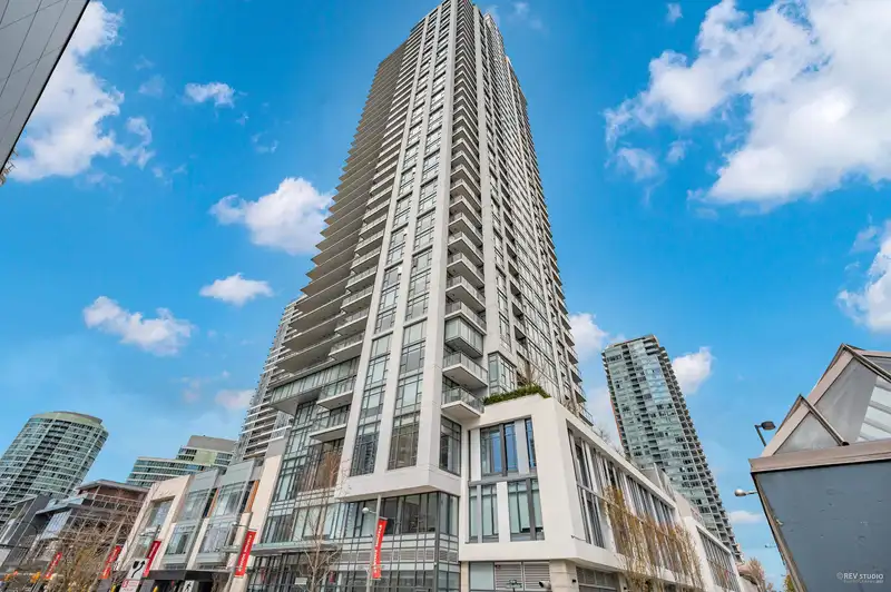 2908 6098 STATION STREET - photo 1 of 26