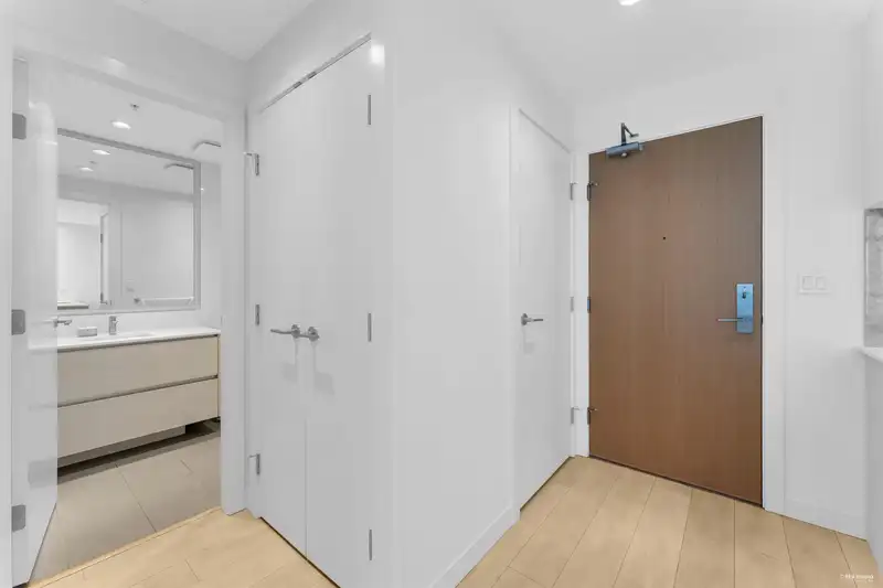 2908 6098 STATION STREET - photo 2 of 26