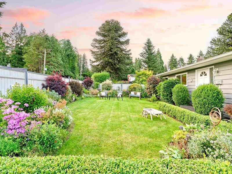 1350 BERKLEY ROAD - photo 2 of 25