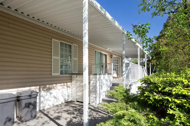 120 201 CAYER STREET - photo 3 of 26