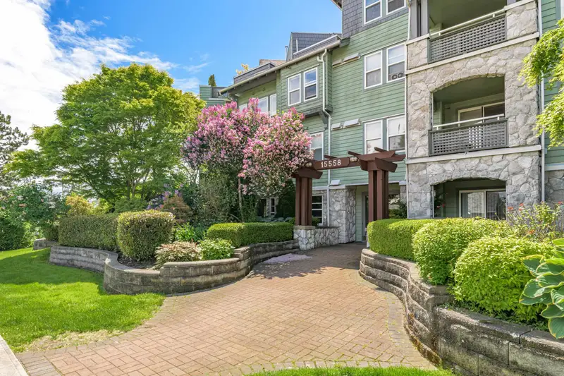 103 15558 16A AVENUE - photo 2 of 25