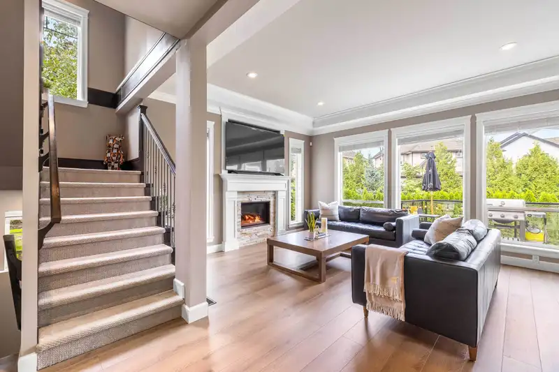 14661 36A AVENUE - photo 4 of 40
