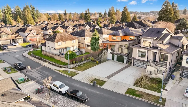 14932 35A AVENUE - photo 2 of 25