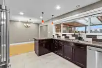 5745 LAUREL STREET - thumbnail 7