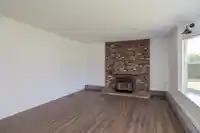 4458 BENZ CRESCENT - thumbnail 18