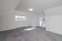 4458 BENZ CRESCENT - thumbnail 30