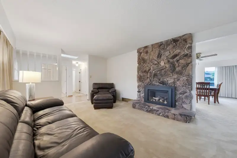 5083 2ND AVENUE - photo 3 of 22