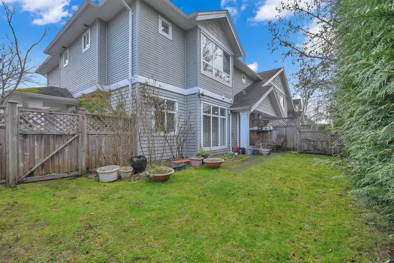 15 12128 68 AVENUE - photo 4 of 31