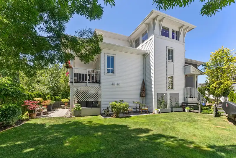 117 4638 ORCA WAY - photo 1 of 28