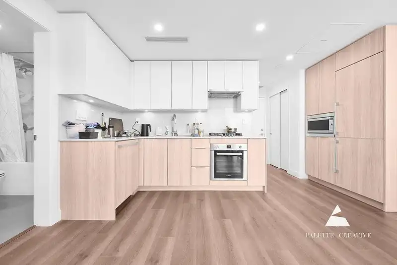 1504 901 LOUGHEED HIGHWAY - photo 1 of 22