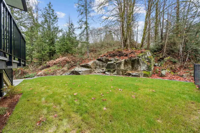 13586 FOREMAN DRIVE - photo 3 of 40