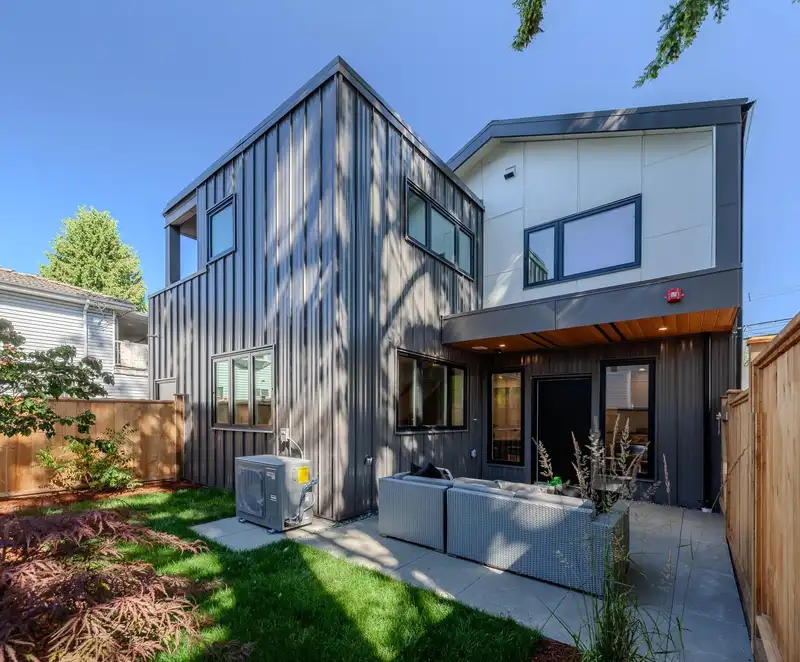 1559 E 21ST AVENUE - photo 1 of 20