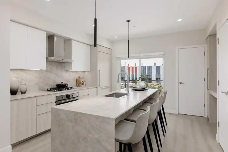 120 19451 SUTTON AVENUE - photo 2 of 22