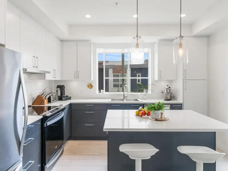 A315 20834 80 AVENUE - photo 1 of 19