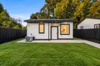 11357 88 AVENUE - thumbnail 3