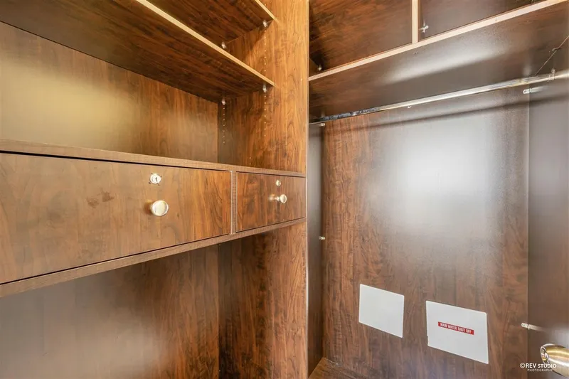 1601 5088 KWANTLEN STREET - photo 4 of 22