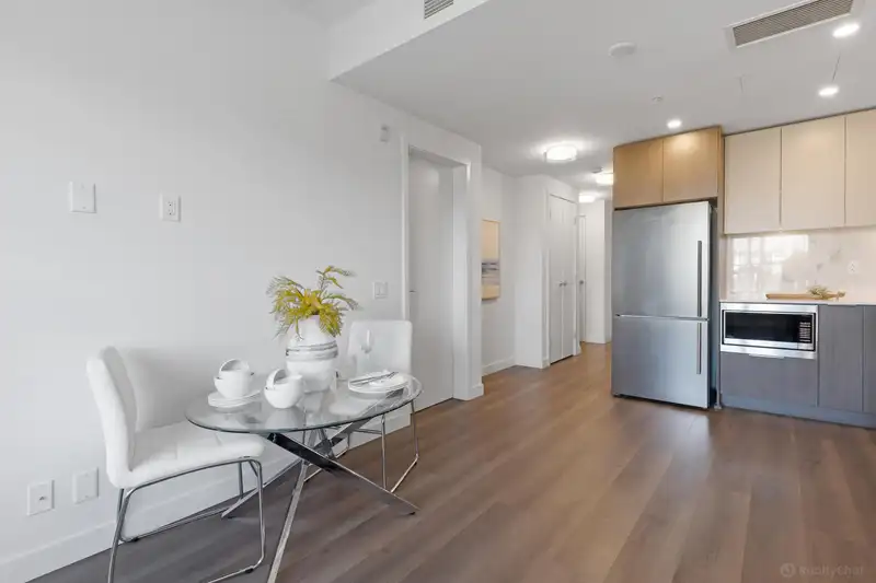 412 648 LEA AVENUE - photo 1 of 18