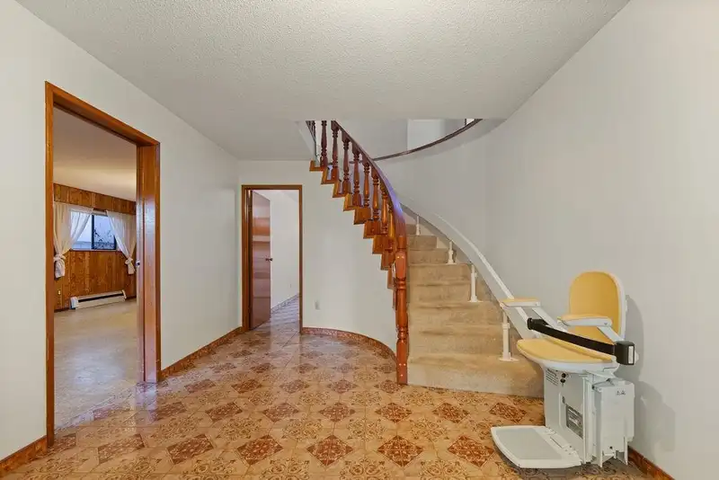 4581 UNION STREET - photo 3 of 37