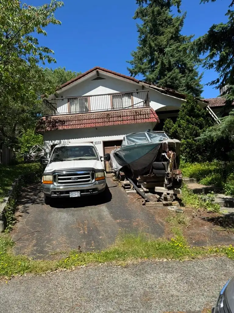 6533 PARKDALE DRIVE - photo 2 of 2