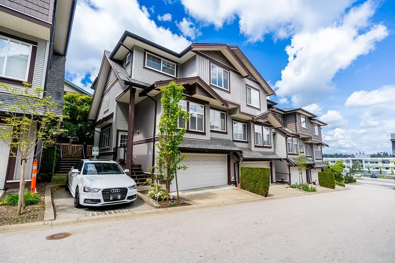 17 14462 61A AVENUE - photo 3 of 25