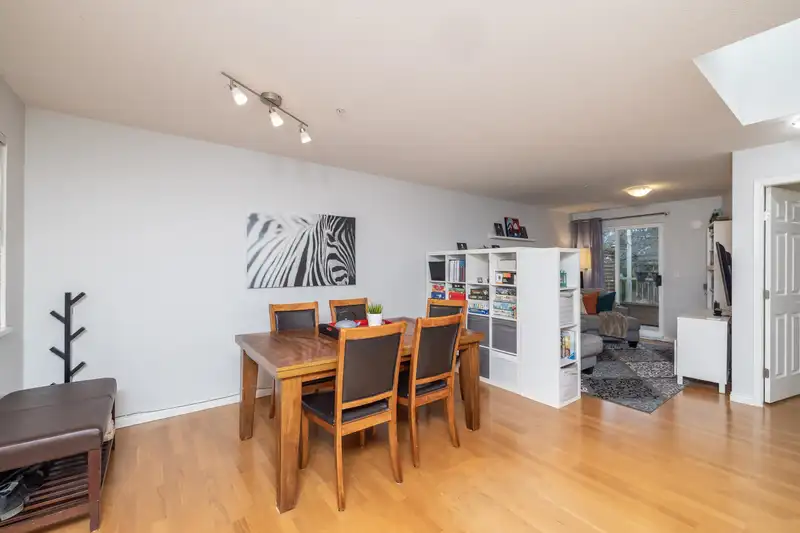 3 20543 96 AVENUE - photo 4 of 40