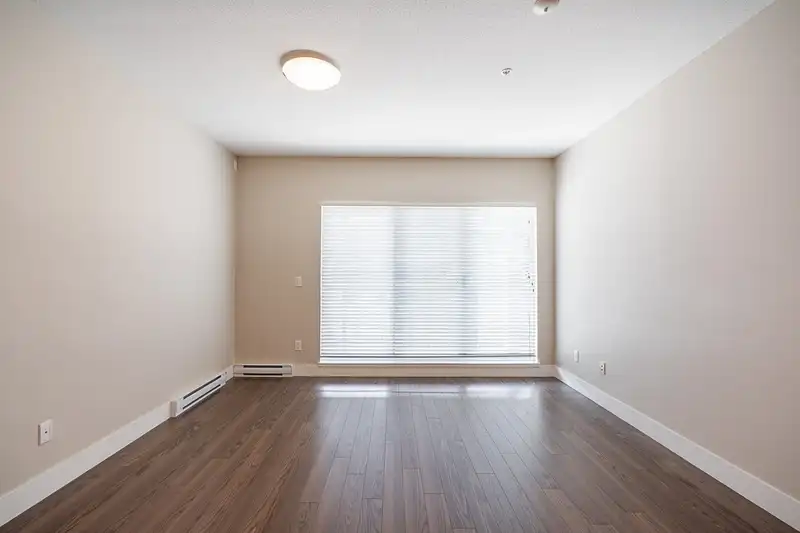 302 5811 177B STREET STREET - photo 4 of 19