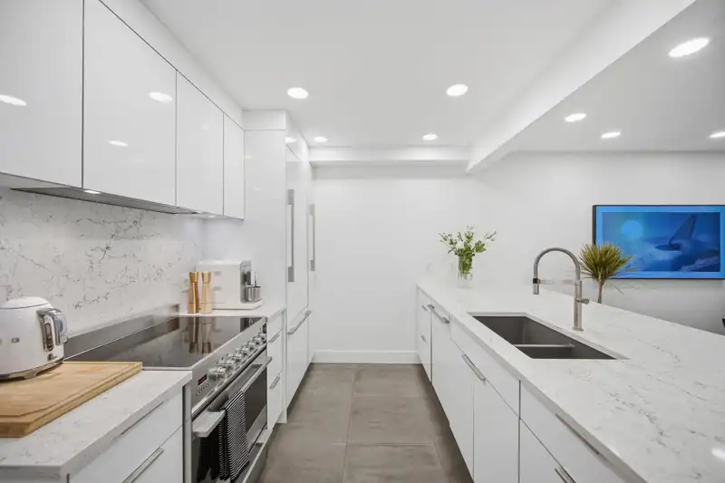 3321 MOUNTAIN HIGHWAY - photo 3 of 36