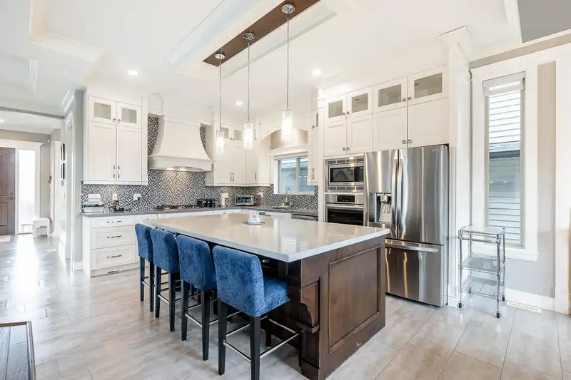 1400 COAST MERIDIAN ROAD - photo 2 of 34