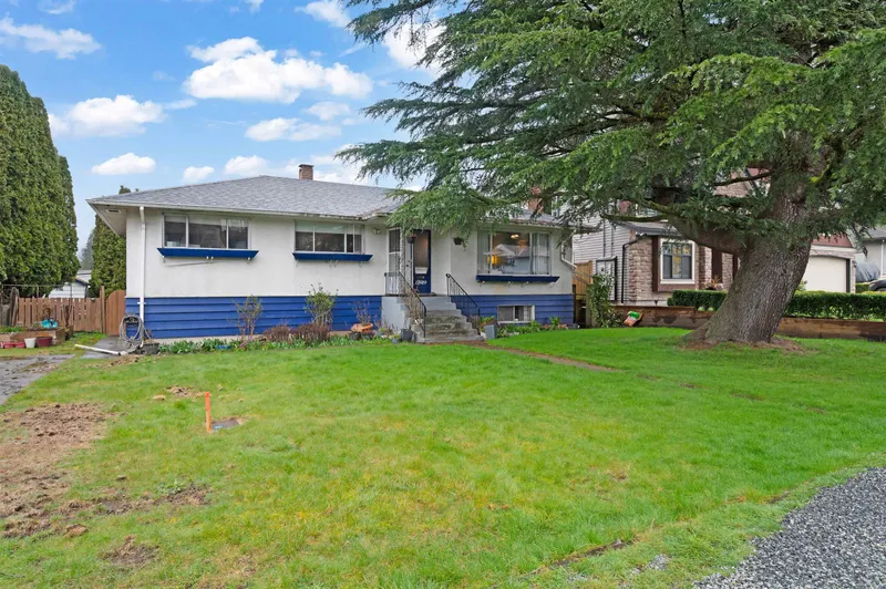 12919 98A AVENUE - photo 2 of 25