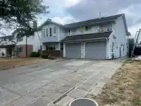 13342 79 AVENUE - thumbnail 2