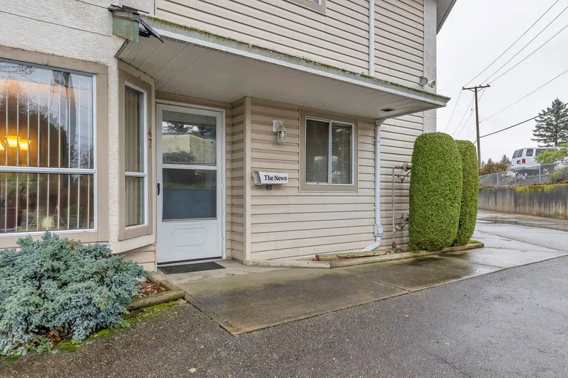 47 3380 GLADWIN ROAD - photo 3 of 25