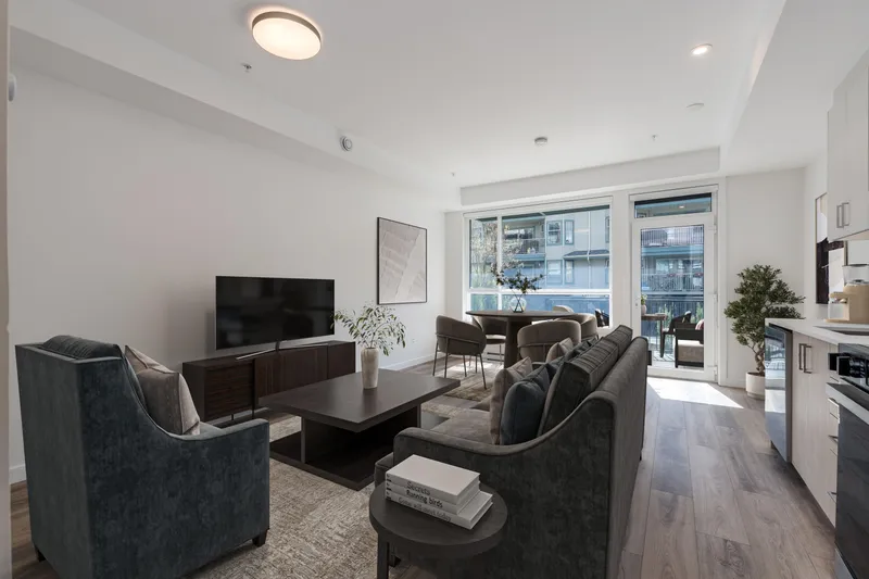 E103 13858 108 AVENUE - photo 3 of 24