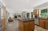 2465 BERTON PLACE - thumbnail 10